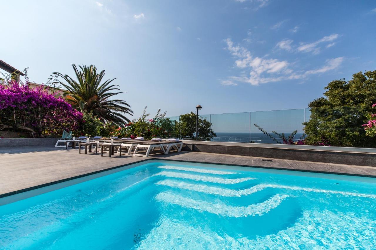 Hotel Villa R Кальви Экстерьер фото