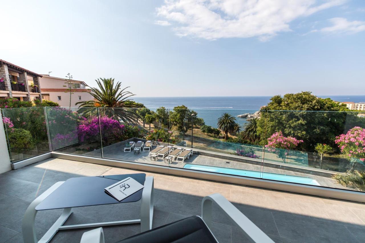 Hotel Villa R Кальви Экстерьер фото
