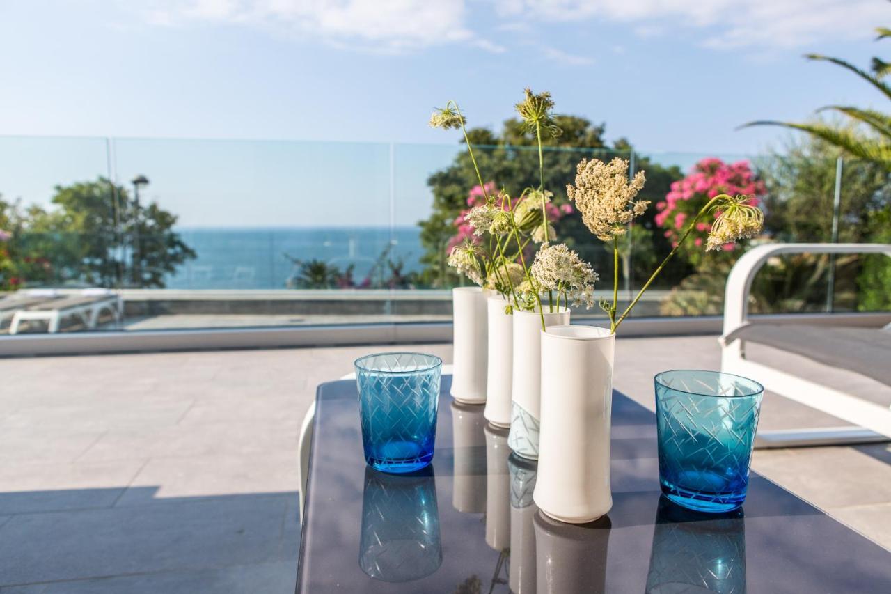 Hotel Villa R Кальви Экстерьер фото