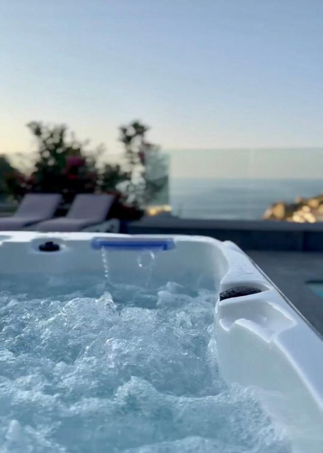 Hotel Villa R Кальви Экстерьер фото